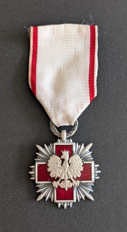 Insigne d'honneur de la Croix Rouge