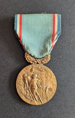 Médaille de l'Union des Sapeurs-pompiers de l'Yonne.