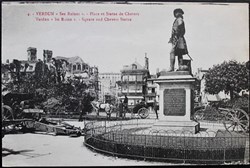 Verdun - 55 - Place et statue de Chevert - Ses ruines