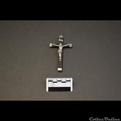 36 - Crucifix de profession de Sœur Marielle