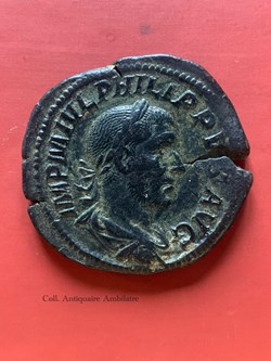 Sesterce de Philippe l’Arabe – LAET FUNDATA – Rome, 244 ap. J.-C.