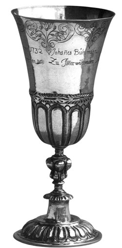 Silberbecher mit Beschriftung des Johannes Bühlmann, 1732, Pastetenbeck in Thun