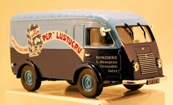 RENAULT 1000 kg "LUSTUCRU"