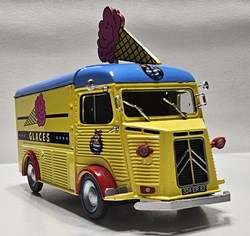 CITROËN TYPE HZ "Marchand de glaces" 1967
