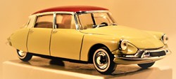 CITROËN BERLINE DS19 / 1956