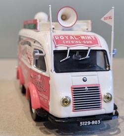 RENAULT 1000 kg - Royal Mint - Chewing gum 1952