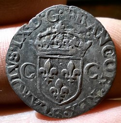Charles 9 A/Ecu de france  2C R/ Croix echancree D22.3 P2.15g  C1386 DY 1088  L 918