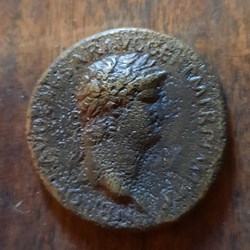 Neron A/Tete lauree a d R/Annone debout a g face ba ceres D34.3 P25.58 RCV1952 C14 RIC430