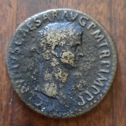Caude /Neron drusus A/Tete lauree a d R/Arc triomphal D 34.4 P25.8 RCV 1852 C 48 RIC 114