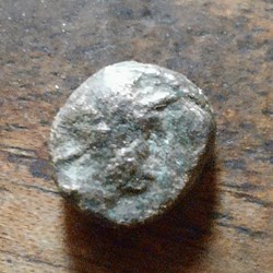 Marseille PB au taureau A/Tete casquee de Minerve a d R/Taureau a d -49-25 D 8.8 P1.23g REF INCONNUE