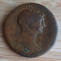 Trajan A / Tete lauree a d R / Paix drapee debout D34.7 P27.32g RCV3198 RIC503 C407
