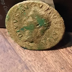 Auguste Frappe grand flan A/Tete radiee a g R/Autel PROVIDENT SC 31-37 D 34.5 P10.66. RCV1789