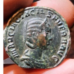 Otacilia Severa A/ Buste diademe a d R/Concorde assise a g D 30 P 17.47g C5 RIC 203e RCV9165