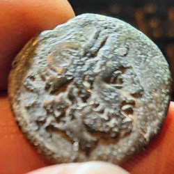 Republique Romaine A/Tete de Saturne a d R/Proue de navire a d S devant D22.2 P7.36g reference ?