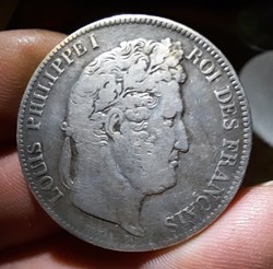Louis philippe 1° A/Tete couronnee a d R/Couronne D37.2 P 24.87f F324/98