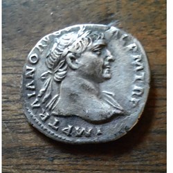 Trajan A/Buste laure a d R/Rome Nicephore assise a g D18.9 P 2.98 RCV 3121 C69 RIC 116