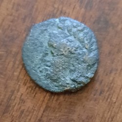 Marseille MB au taureau A/Tete Apollon a g R/Taureau a d -125-75 D18.5 P4.24g FeugereMBM 33-6