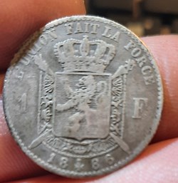 Leopold 2 A/Tete nue a g R / Lion debout a g Armoirie D 23.2 P4.78g KM 19/28.2