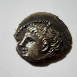 Marseille obole Tete Apollon a g (pompee) R/Roe avec rayons -121-82 D8.8 P 0.54g MHM 31