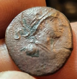 Nimes PB A/ Tete casquee a d R/Sante debout a g ,serpents D15.9 P2.06g Feugere NIM2735