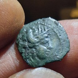 Imitation de Marseille A / Tete diademee a d R/Taureau a d D14.7 P2.15g ref inconnue
