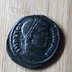 Licinius 1 A/ Tete lauree a d R /Couronne D 19.8 P 2.94g RIC 86 RCV 15345