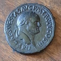 Vespasien A/Tete lauree a d R/La Paix debout a g +71 D32.4 P26.18g RCV2330 C327 RIC181