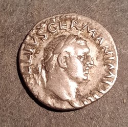 Vitellius A/Tete lauree a d R/Trepied Delphien +07.12.69 D 18.3 P3.43g RCV2201 C111 RIC 109