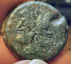 Republique RomaineA/ Tetes de Janus R/ Proue de navire ,ane D33.3 P36.52g RCV689 RRC195:1 CRR298