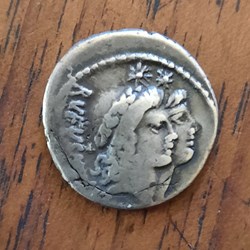 Cordia A/Tetes Dioscures R/Venus debout a g D18 P3.70g RCV440 RRC 463/1Aa