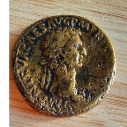 Nerva A /Tete lauree a d R / Liberte debout a g D 33.9 P 27.82g C114 RIC 86 RCV 3050