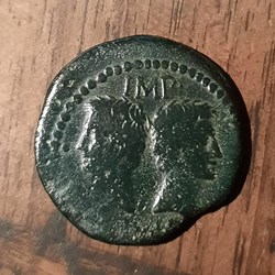 Octave et Agrippa A /Tetes adossees R/Proue de navire et bouclier D31 P1755g LT4660 RPC 533