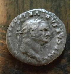 Vespasien A/Tete lauree a d R/Jupiter nu de face D18.1 P3.22g RCV 2295 C 22 RIC 849