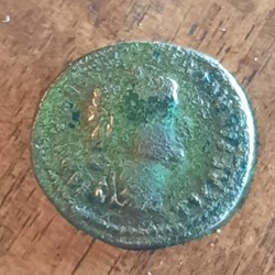 Tibere A/Tete lauree a d R/Autel de Lyon +14+15 D18.9 P 3.48g RCV 1773 C 39 RIC 32