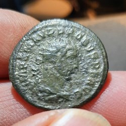 Probus A/Buste radie a d R/Victoire et probus face a face D20.8 P3.38g RIC925