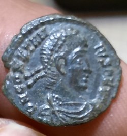 Constance 2 A/Buste diademe a d R/ Soldat et cavalier+352+354 D17.8 P2.24g C47 RIC352 RCV18271