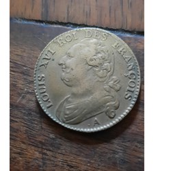 Louis 16 A/Buste du Roi a g R/Faisceau somme bonnet phrygien D 29 P 12.81g C2253 DY 1723