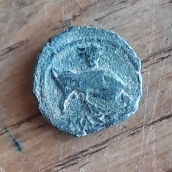 Marseille PB A/Tete Apollon a g R/Taureau a d , bucrane -130-121 D13.7 P1.48g Feugere PBM 30-1