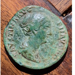 Faustine 1° A / Buste drape a d R /Venus a g sceptre +148+152 D30.1 P 18.26 RIC1408 C253 RCV 4735