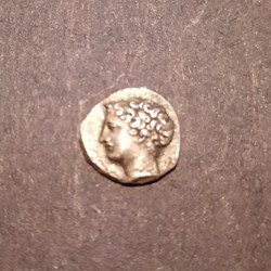 Marseille Obole A/Tete Apollona g. R/ Roue MA.D10.9 P0.64g -350-150 Feugere OBM 8-b