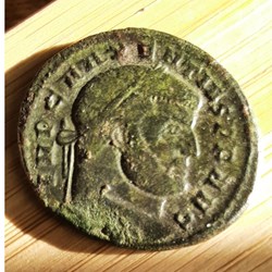 Maxence A/Tete lauree a d R/Temple Hexastyle +308+310 D23.5 P7.15g RIC 210 C21