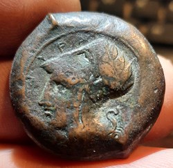 Syracuse  A/Tete casquee Athena a g R/ Astre a 8 rais  ,2 dauphins D27.7 P 33.96g BMC287 ANS456