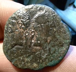 Nimes As imitation A/Tetes adossees Auguste et Agrippa R/Crocodile D28.1 P10.48g