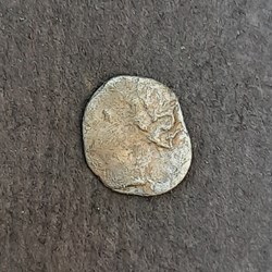 Marseille Imitation,Obole Salyenne ? A/Tete a g R/Roue M-LAMBDA D10 P0.38g Feugere PAS REFERENCE