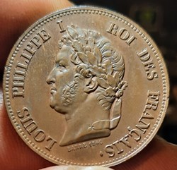 Louis Philippe 1° A/ Tete lauree a g R/Couronne olivier D30.7 P 14.79g G 212 Mazard 1143