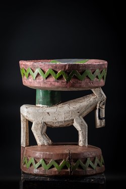 Tabouret Bozo avec Ane blanc. Vert et Rose