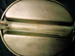 Military food container w/utensils