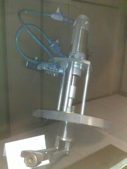 Radiateur à positrons