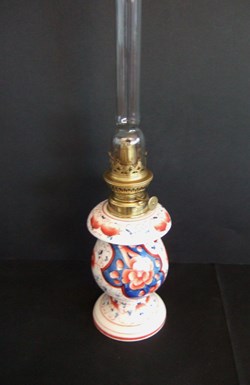Lampe à pétrole en porcelaine de Bayeux