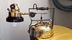 Lampe à pression Bernard